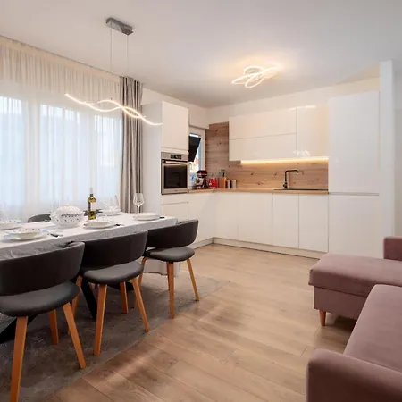 Paola Apartment *