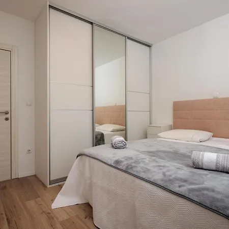 Paola Apartment
