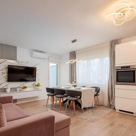 Apartment Paola *